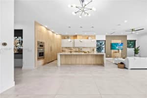 2613 Center Ave Fort Lauderdale, FL 33308 - MLS#A11983367