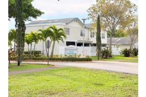 3000 Nw 5th Ter 106, Pompano Beach