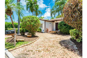 8927 Hawthorne Ave Surfside, FL 33154 - MLS#A11983383