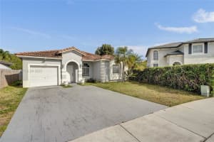 9141 Sw 162nd Ct Miami, FL 33196 - MLS#A11983410