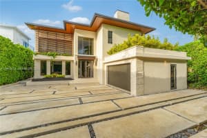 1277 N Venetian Way Miami, FL 33139 - MLS#A11983413