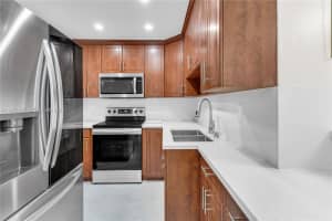 6701 Nw 169th St B303 Hialeah, FL 33015 - MLS#A11983427