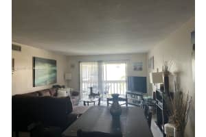 322 N Federal Hwy 233 Deerfield Beach, FL 33441 - MLS#A11983435