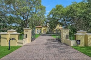 6075 Sw 85th Ave Miami, FL 33143 - MLS#A11983471