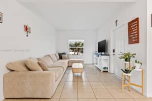 1086 Sw 144th Ave 802 Pembroke Pines, FL 33027 - MLS#A11983474