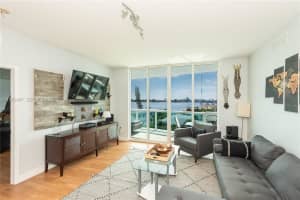 7910 Harbor Island Dr 502, North Bay Village