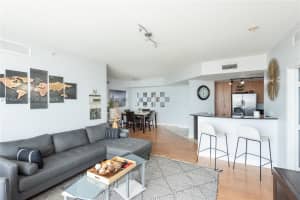 7910 Harbor Island Dr 502 North Bay Village, FL 33141 - MLS#A11983497