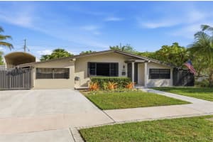 2485 NE 214th St, Miami, FL 33180, - MLS#A11983513