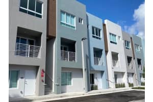 2555 Ne 193rd St 2108, Miami