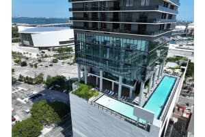 398 Ne 5th St 3516 Miami, FL 33132 - MLS#A11983517