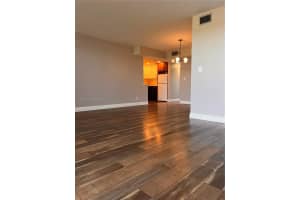 3100 W Rolling Hills Cir 403 Davie, FL 33328 - MLS#A11983531