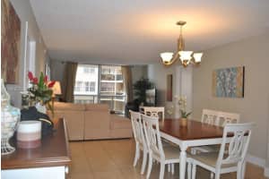 6039 Collins Ave APT 1006, Miami Beach, FL 33140, - MLS#A11983576