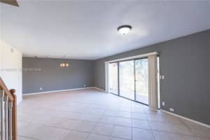 430 Commodore Dr 314 Plantation, FL 33325 - MLS#A11983578