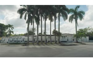 1720 Nw 124th Ter, Miami