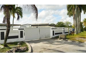 1720 Nw 124th Ter Miami, FL 33167 - MLS#A11983596