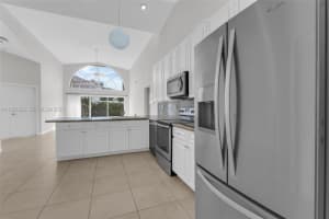 10635 Nw 54th St Doral, FL 33178 - MLS#A11983622