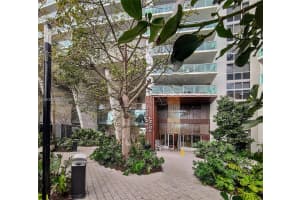 1500 Bay Rd 330s, Miami Beach