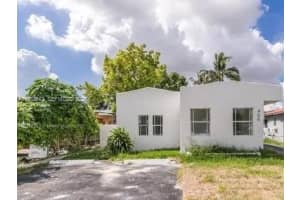 460 Nw 82nd Ter Miami, FL 33150 - MLS#A11983642