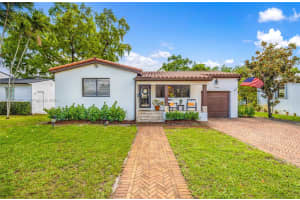 1740 Westward Dr Miami Springs, FL 33166 - MLS#A11983667