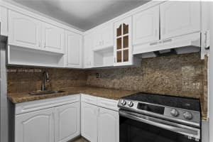 13655 Ne 10th Aveue 304 North Miami, FL 33161 - MLS#A11983690