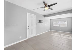 1432 Ne 5th Ave 4 Fort Lauderdale, FL 33304 - MLS#A11983693