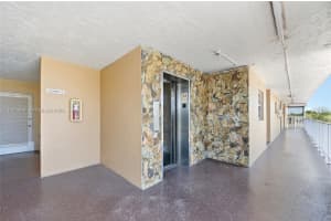 4320 Washington St 410 Hollywood, FL 33021 - MLS#A11983694