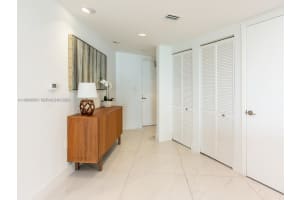 9821 E Bay Harbor Dr 502 Bay Harbor Islands, FL 33154 - MLS#A11983695