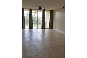 9520 Seagrape Dr 303 Davie, FL 33324 - MLS#A11983697