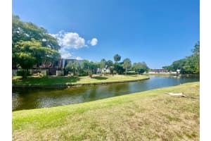 8975 Palm Tree Ln , Pembroke Pines, FL 33024 - MLS#A11983710