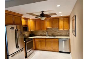 2042 Newcastle C 2042 Boca Raton, FL 33434 - MLS#A11983742