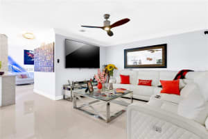 14716 Sw 111th Ter Miami, FL 33196 - MLS#A11983832