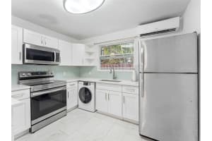 1432 Ne 5th Ave 2 Fort Lauderdale, FL 33304 - MLS#A11983849