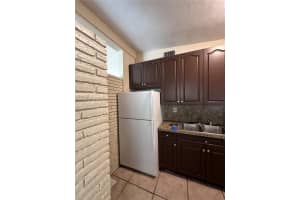 320 Nw 33rd Ave Lauderhill, FL 33311 - MLS#A11983919