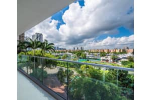 19707 Turnberry Way 5c, Aventura