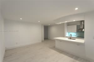 1021 Michigan Ave APT 8, Miami Beach, FL 33139, - MLS#A11983925