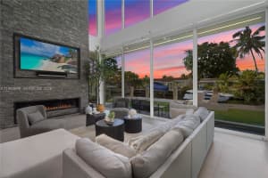 2217 Ne 17th Ter Wilton Manors, FL 33305 - MLS#A11983998