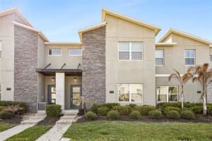 992 Leasder St, Davenport