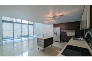 6000 Collins Ave 111 Miami Beach, FL 33140 - MLS#A11984088