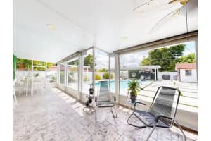 1220 Nw 37th Ave 0 Miami, FL 33125 - MLS#A11984091