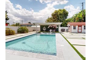 1220 Nw 37th Ave 0 Miami, FL 33125 - MLS#A11984091