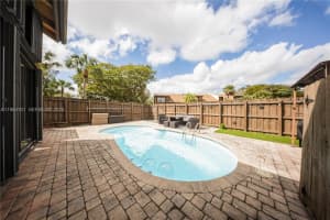 10141 Woodbury Ct, Pembroke Pines, FL 33026, Sold 06/10/26