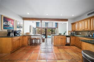 10141 Woodbury Ct Pembroke Pines, FL 33026 - MLS#A11984101