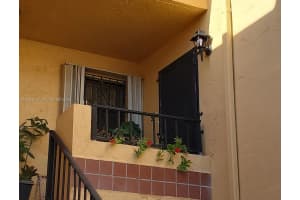 10885 7th St , Miami, FL 33172 - MLS#A11984127