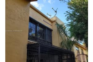 10885 7th St , Miami, FL 33172 - MLS#A11984127