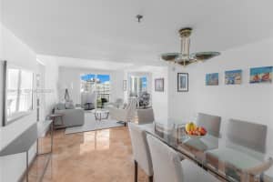 1621 Bay Rd 1202 Miami Beach, FL 33139 - MLS#A11984128