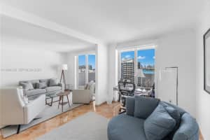 1621 Bay Rd 1202 Miami Beach, FL 33139 - MLS#A11984128