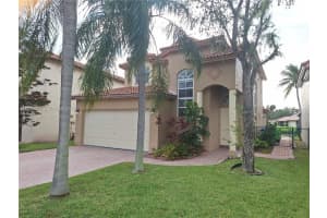 446 Lakeside Cir Sunrise, FL 33326 - MLS#A11984141