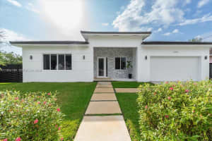 21205 Ingraham Ave Rd Cutler Bay, FL 33189 - MLS#A11984168