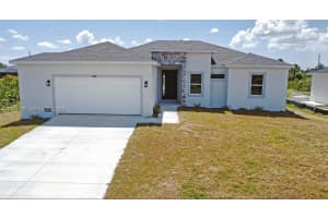 13558 Jeronimo Ln Port Charlotte, FL 33981 - MLS#A11984169