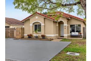 7879 Nw 193rd Ter Hialeah, FL 33015 - MLS#A11984173